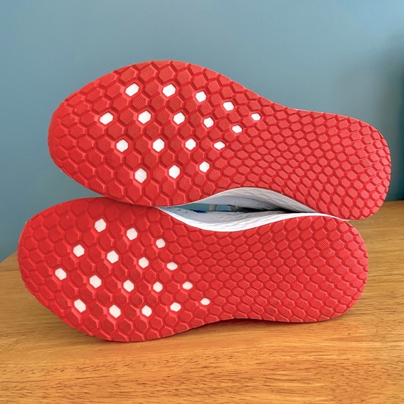 New Balance Fresh Foam Arishi v3
Women's Running Shoes - Picture 5 of 10